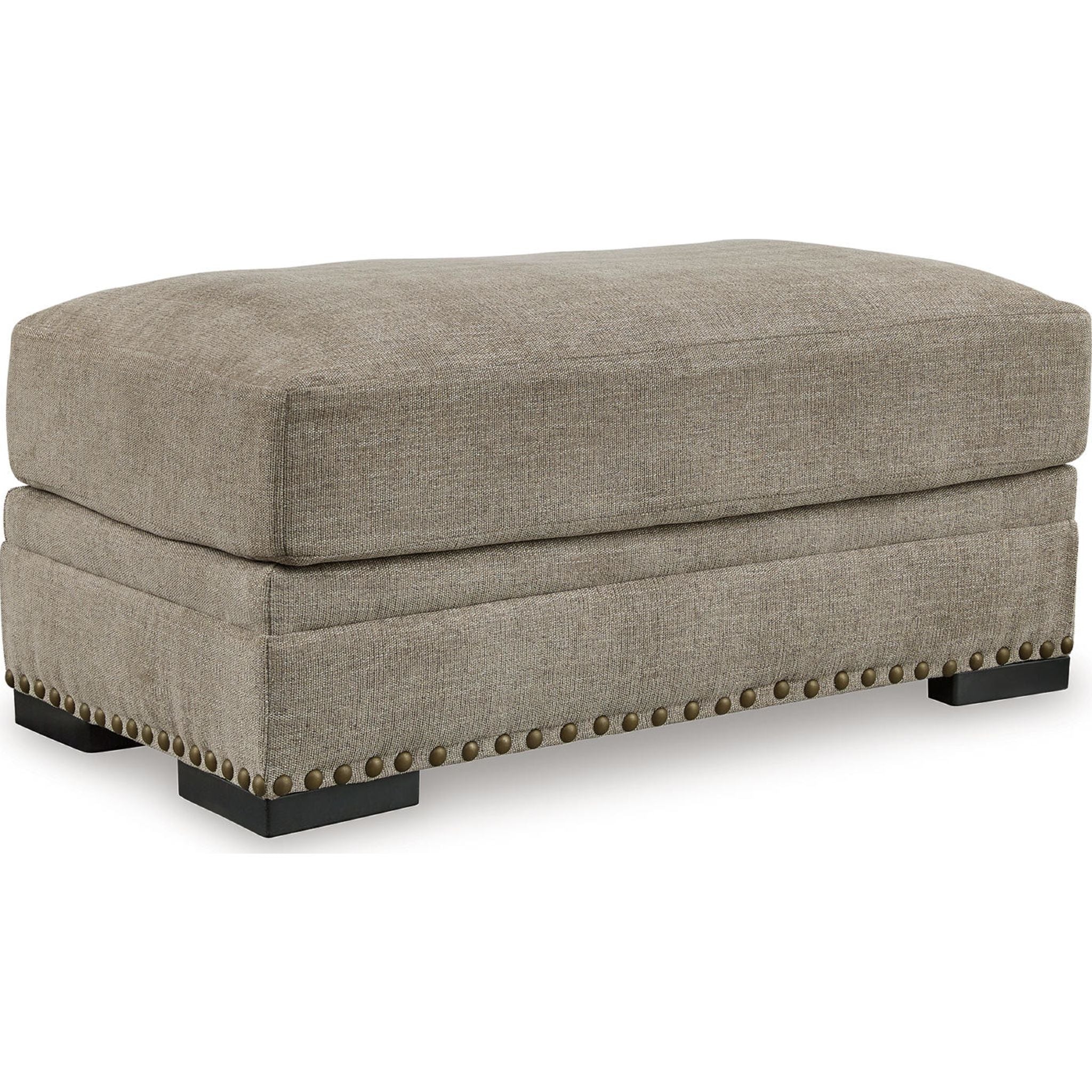 Pouf Galemore - Carrière